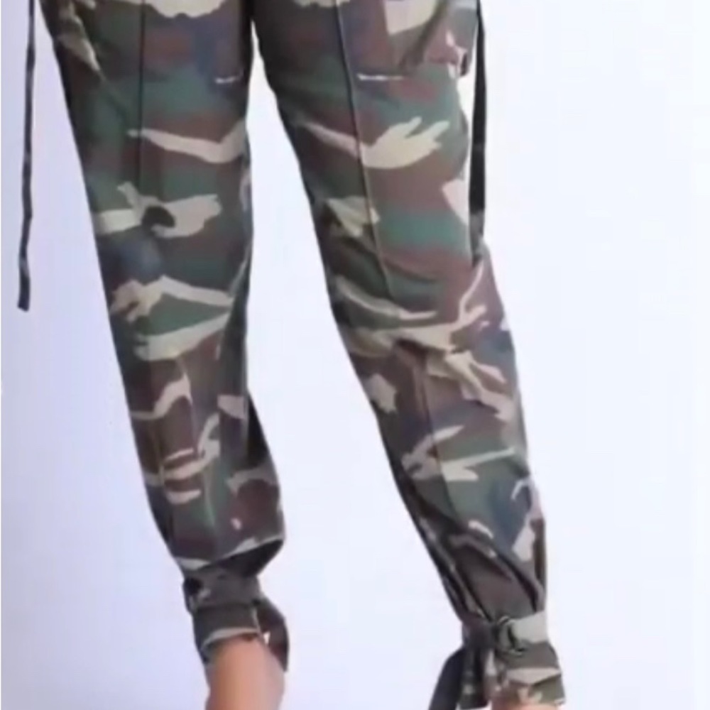 KToo Women’s Camo Cargo pants camouflage print stretch waist
